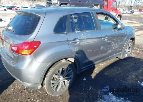 2017 Mitsubishi Outlander Sport 2.0 Es/2.0 Le из США, поврежденный, VIN JA4AP3AUXHZ010376